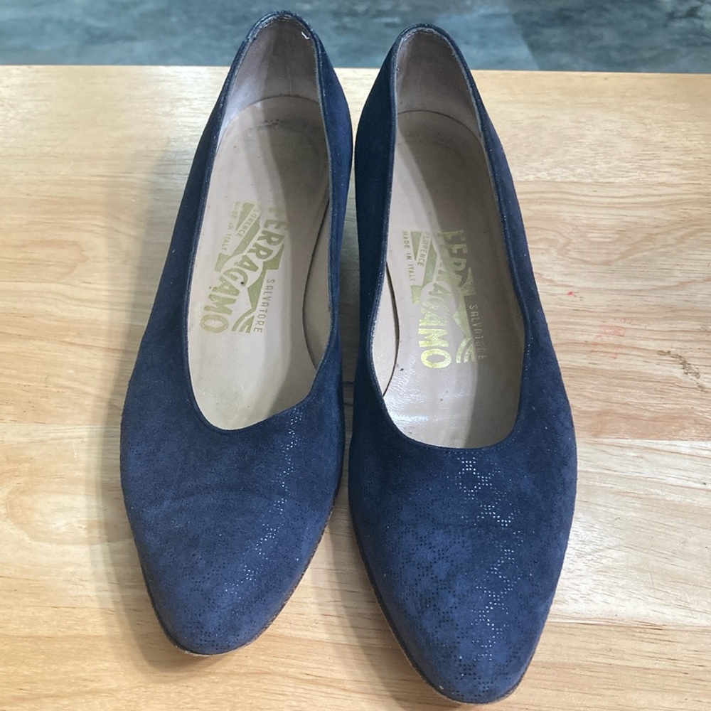Navy Blue Ferragamo Flats-size 6AA